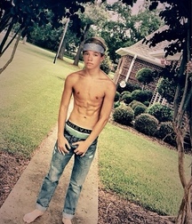 Sagger Twinks shirtless abs pecs  616df5622f66f.jpeg