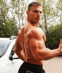 Muscle Model Michael Twink Tube 616e1794f0da7.jpg