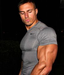 Muscle Model Michael Twink Tube 616e17b101ab9.jpg