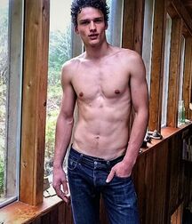 Handsome Simon Sez 616e597d1b73f.jpg