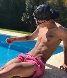 Hot Pink Guys Gay Porn shirtless  61737a07e80ef.jpg