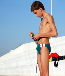 Sexy Speedo Twink Tube Fine Boys 61804f57c0fcf.jpg