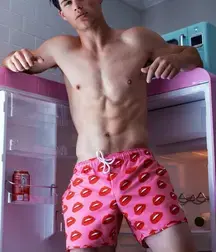 Sexy Guys In Pink Twink Tube shirtless athlete