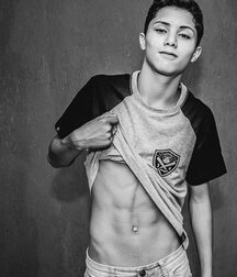 Shirt LIfter Twinks Twink Tube 618dd01c625df.jpg