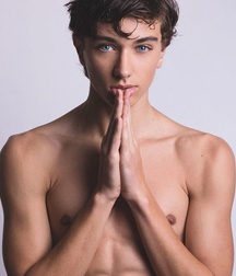 Handsome Faces Twink Tube good-looking portrait 619178bd8169d.jpeg