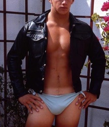 Gay Porn Sexy Tanline Guys 619595047aa75.jpg