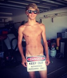 Adonis Belt Muscle Twink Tube Boys 619d9cfaf17e0.jpg