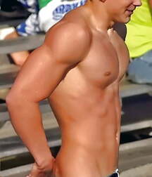 Sexy Bulge Guys Twink Tube Athletic  61b99d8f56602.jpg