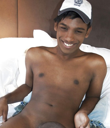 Handsome Faces Twink Tube goodlooking boys undate 61dcea1e7c7d1.jpg