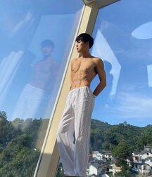 Sexy Shirtless Guys abs twink tube handsome 61dfc49bc2c1d.jpg