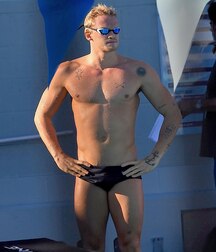 Black Speedo Swimmers Twink Tube 61f2d16a5c61b.jpg