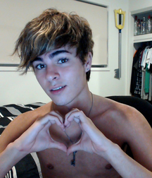 Handsome Faces portrait twink tube art 61f41e37ec259.jpg