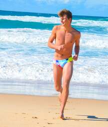 Sexy Beach Guys Straight Twink Tube 6200378c9e9ed.jpg