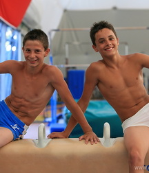 Sexy Shorts Twinks tube shirtless tan summer 620582694def6.jpg