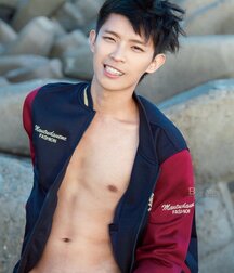 Sexy Asian Twinks muscular gay porn 
