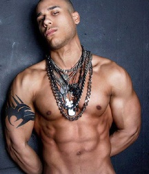 Sexy Bling Guys Built Gay Porn 620be9971f718.jpg