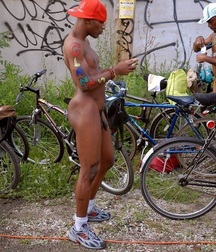 Sexy Bike Riders boys porn nude public sport 621188be31396.jpg