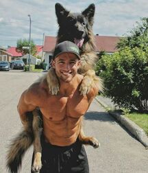 Handsome Guys Cute Pets Twink Tube Love 6212c10a85fdc.jpg