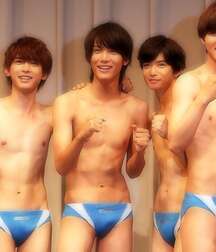 Speedo Friends athlete shirtless twink tube abs 62144c2f961cc.jpg