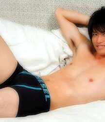Sexy Armpits twink tube guys flex 62146ee24c70d.jpg