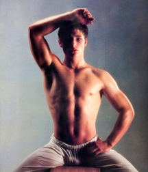 Shirt Lifter Twinks muscles lean athletic 622178bff2ba7.jpg