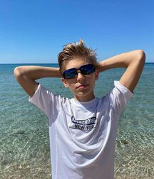 Handsome Twinks Boys Porn Youth amature handsome shirtless  6237741b041b4.jpg