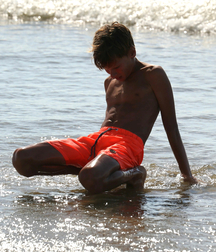 Sexy Shorts Guys Twink Tube Feature 624cf11477688.jpg