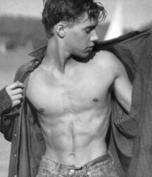 Male Beauty sexy good-looking twink tube photos 6253a0e3e802e.jpg
