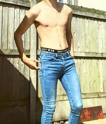 Shirtless Twinks fitness twink boys porn 625b8c4db9485.jpg