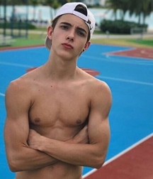Super Cute Handsome Faces Gay Boys Twink Tube 62aca75b59d26.jpg