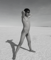 Art B&W photography Gay Boys Tube Twinks Snap-It 62aebb0cbee1e.jpg