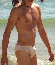 Bulges Gay Boys Tube 62b13cf3cc097.jpg