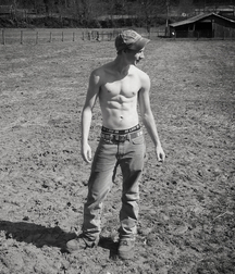 Art B&W nude photos Gay Boys Twink Tube Burst 62b2b24aef7f6.jpg