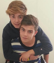 Handsome Faces Gay Cute Boys Twink Tube Super 62b54a135316e.jpg