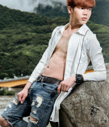 Asians handsome sexy muscular GayBoysTube 62b7d4a495813.png