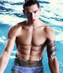 Handsome Fit Model Mario Gay Boys Tube 62c0c07e2665a.jpg
