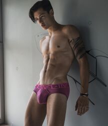 Handsome Fit Model Mario Gay Boys Tube 62c0c0a29f515.jpg