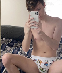 Slim Skinny Selfie Gay Boys Twink Tube iPhone 62c6e9c605c70.jpg