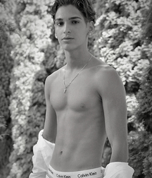 Photos B&W Gay Boys Twink Tube photography  62d6bd808f99d.jpg