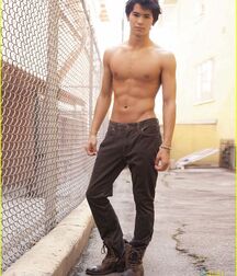 Handsome Fit Booboo Gay Boys Tube 62fdd136cd670.jpg