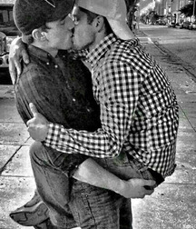 Kissing Is Nice Gay Tube 5f7a208e7818a.jpg