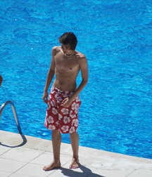 At the swimming pool 5bba74f434061.jpg