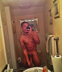 selfies 2 5cf194742b80d.jpg