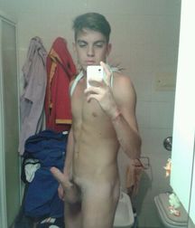 selfies 2 5cf1950edff91.jpg