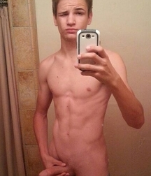 selfies 4 5cf1a2872015a.jpg