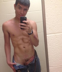 selfies 4 5cf1a2d522873.jpg