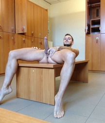 just boys 5 5d048b9328d5e.jpg