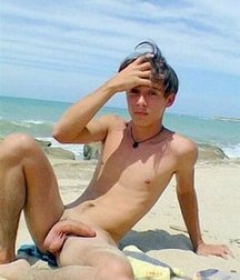 just boys 90 5d3e082e750bd.jpg