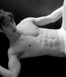 Hot boys 3 (bw) 57cbd72b0e192.jpeg