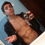 LR2T's BoyPics19 2.jpg